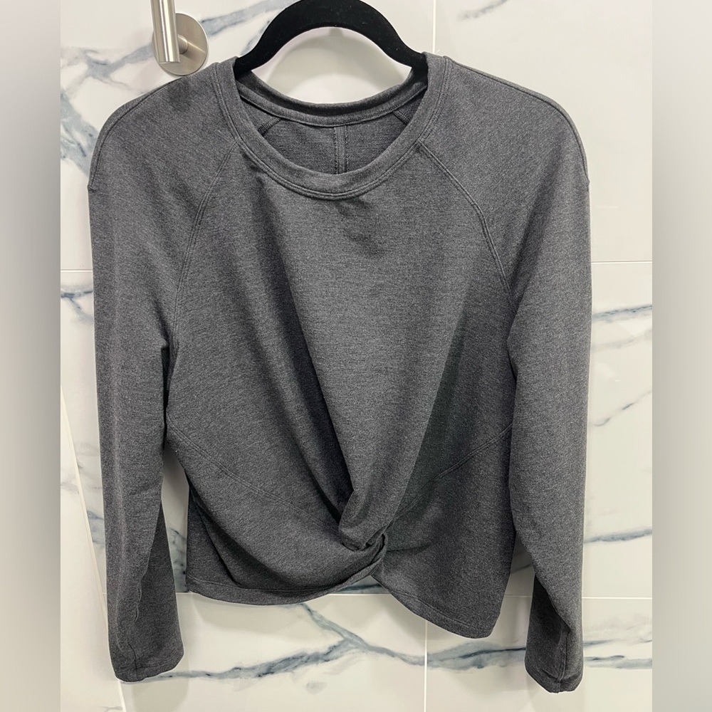 Lululemon Women's Twist Front Top